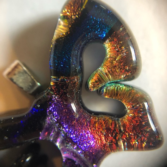 ACRYLIC MULTI COLOR BUTTERFLY CHARMS -SET OF 3 - Picture 2 of 4